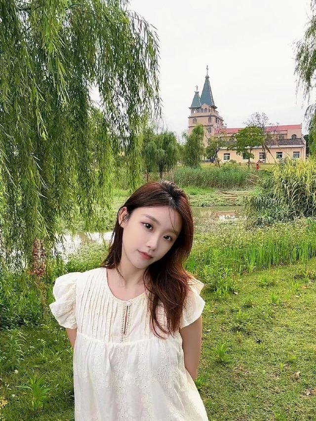 小白菜·小白菜免费迷踪